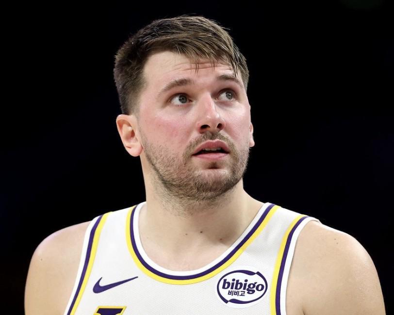 开云官网-荣膺全明星票王，东契奇：感谢为我投票的球迷，这是莫大的荣誉